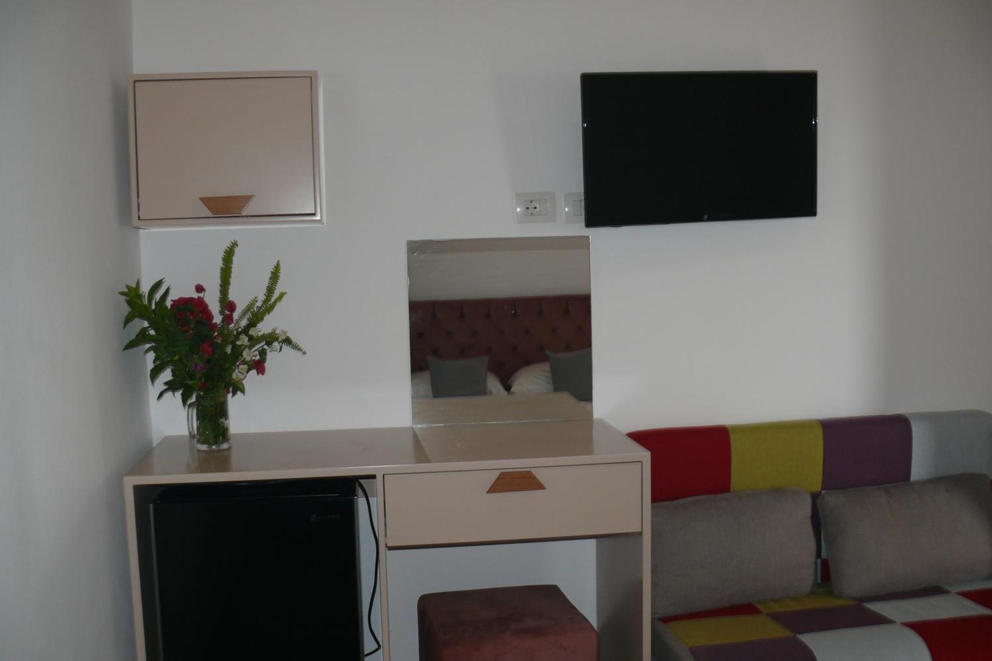 Erviliano Hotel apartamentowy Borsh